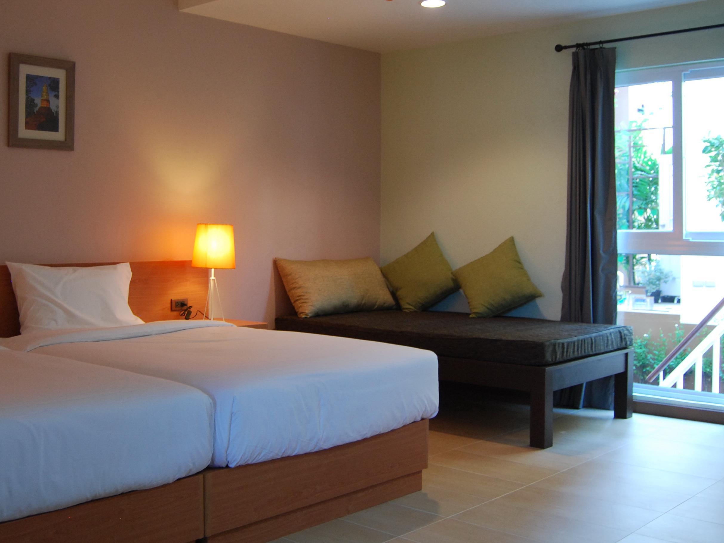 Grand Deluxe Garden Access - Free Airport Transfer - Free WiFi access - Breakfast included
