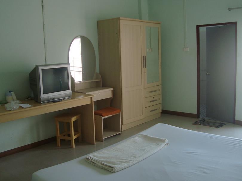 Air Conditioning - Free WiFi access