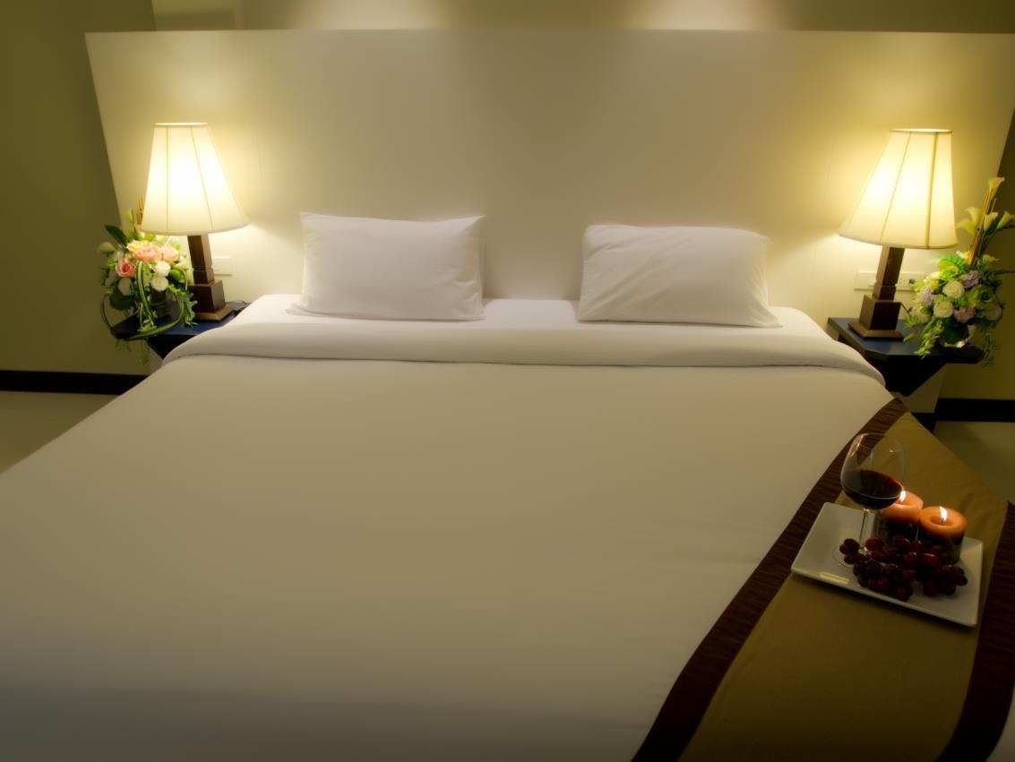 Superior Jacuzzi King Bed - Best price guarantee