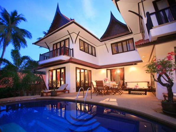 3-Bedroom Majestic Villa with Private Pool - Free WiFi access - Breakfast included