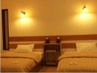 Family Room 2 Double Beds Air Conditioning - Best price guarantee