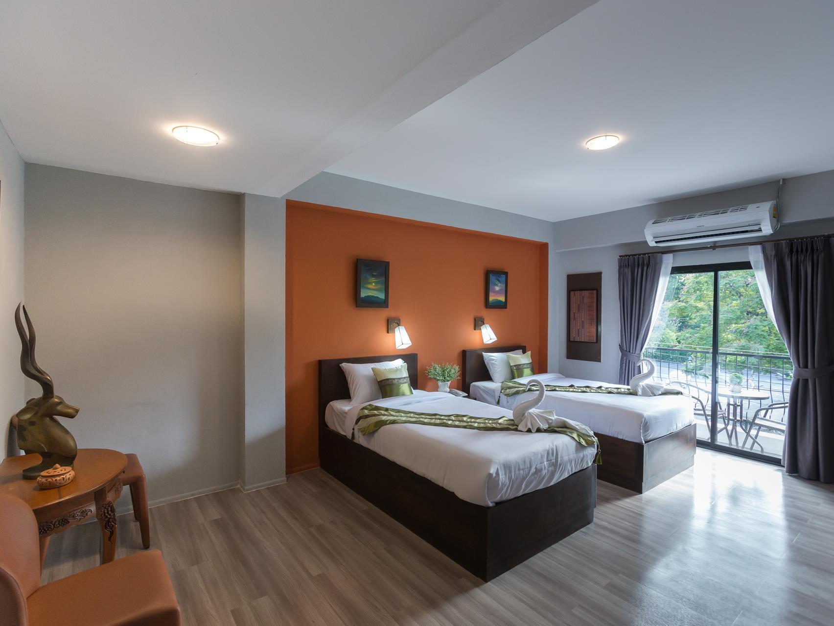 Deluxe Twin Beds Room - Free WiFi access - Breakfast included