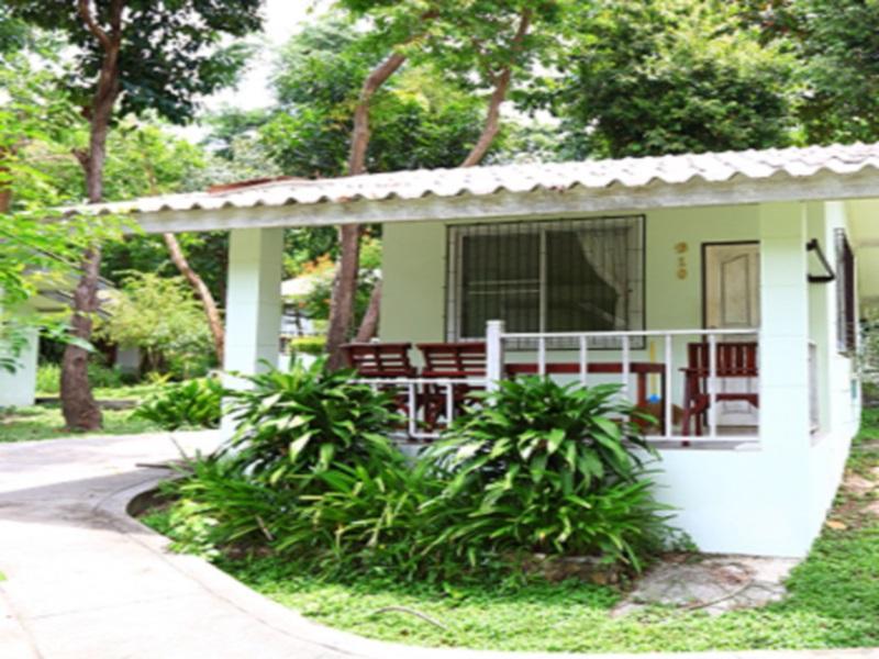 Garden View 4 Adults - Breakfast included
