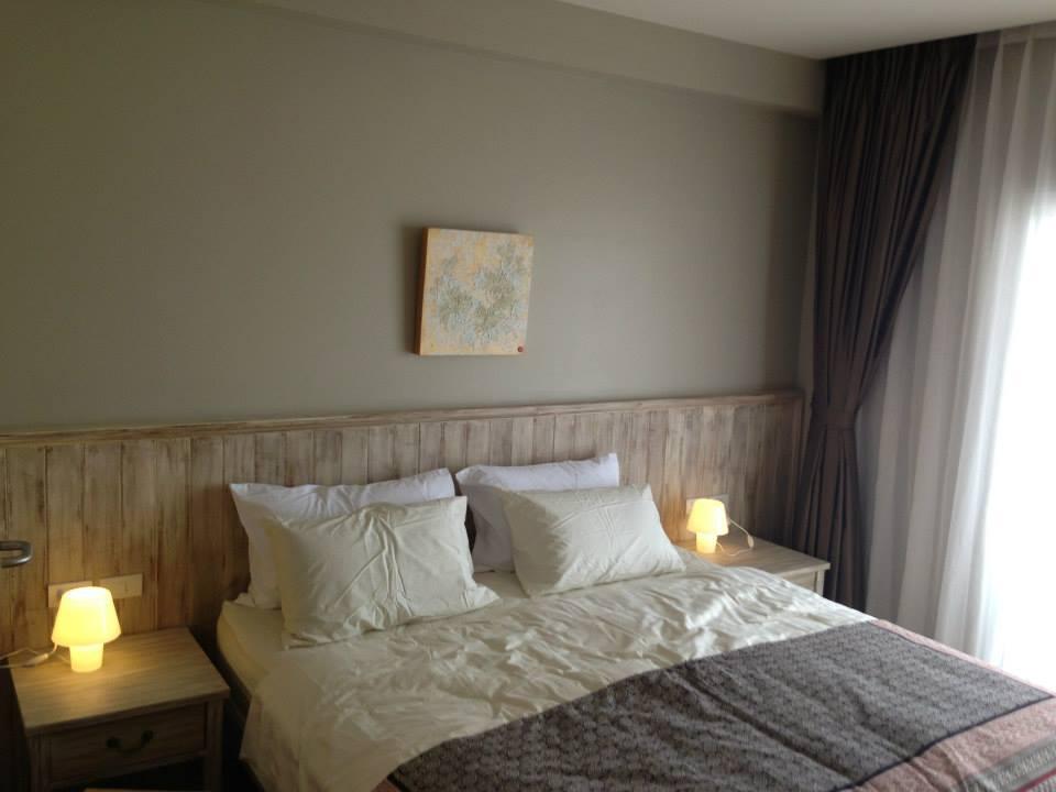 Deluxe King Bed with Balcony - Free WiFi access
