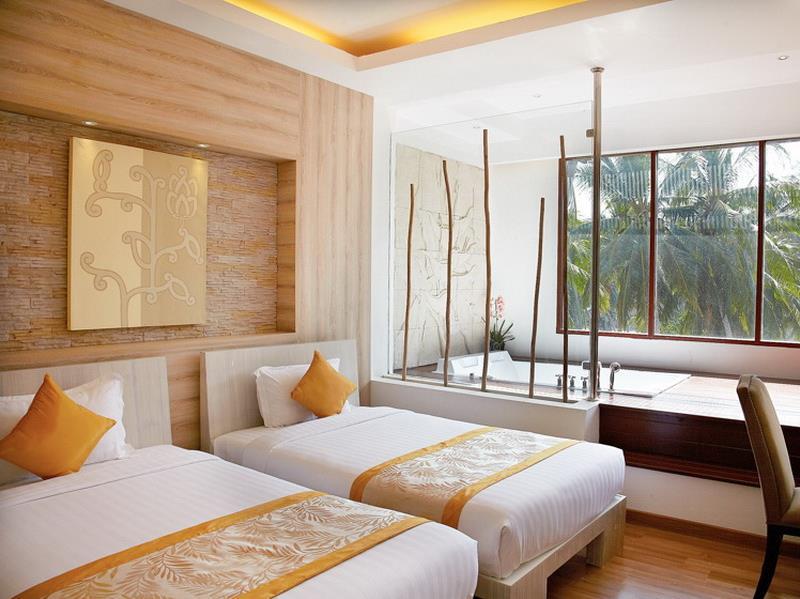 Junior Suite with Jacuzzi - Free WiFi access - Breakfast included