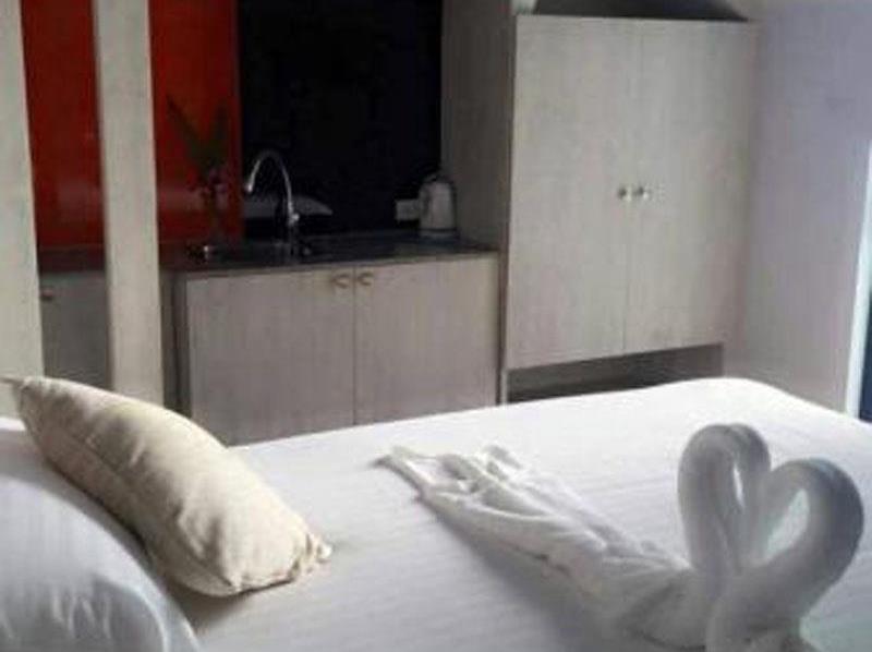 Beach Front Villa - Best price guarantee