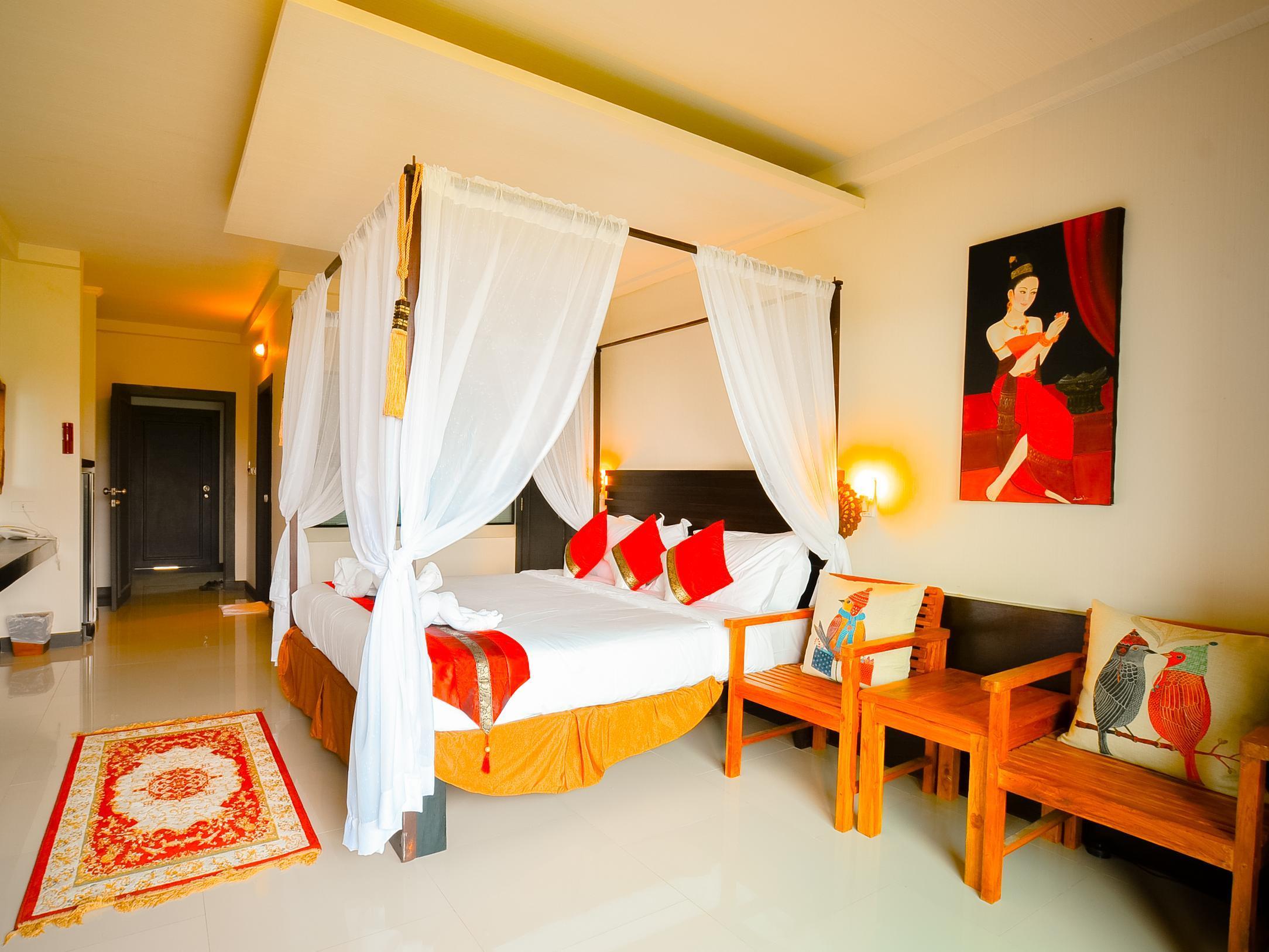 Standard King Bed - Free WiFi access - Breakfast included