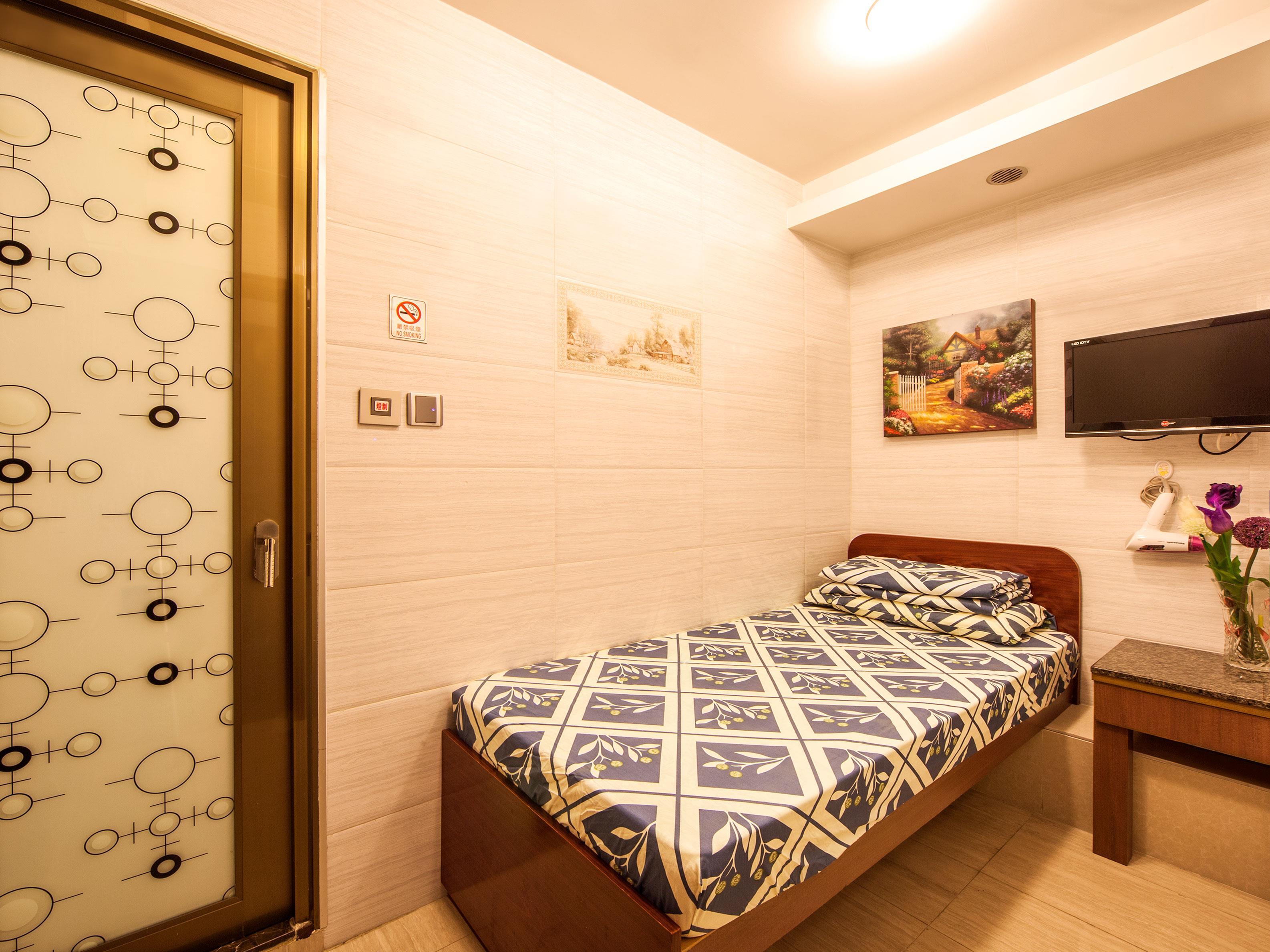 Single Bed - Free WiFi access