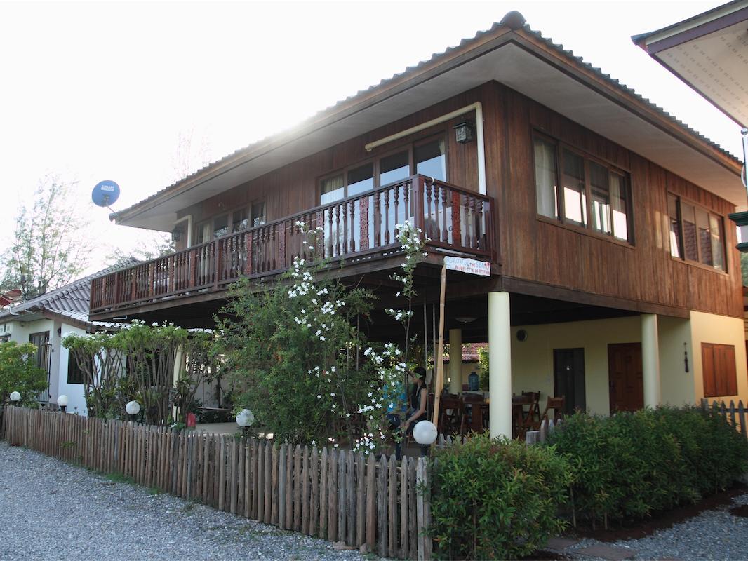 2 Bedroom Home with Sea View - Free WiFi access