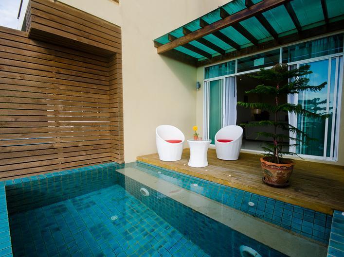 Deluxe Two-Bedroom Apartment Sea View with Private Pool - Best price guarantee