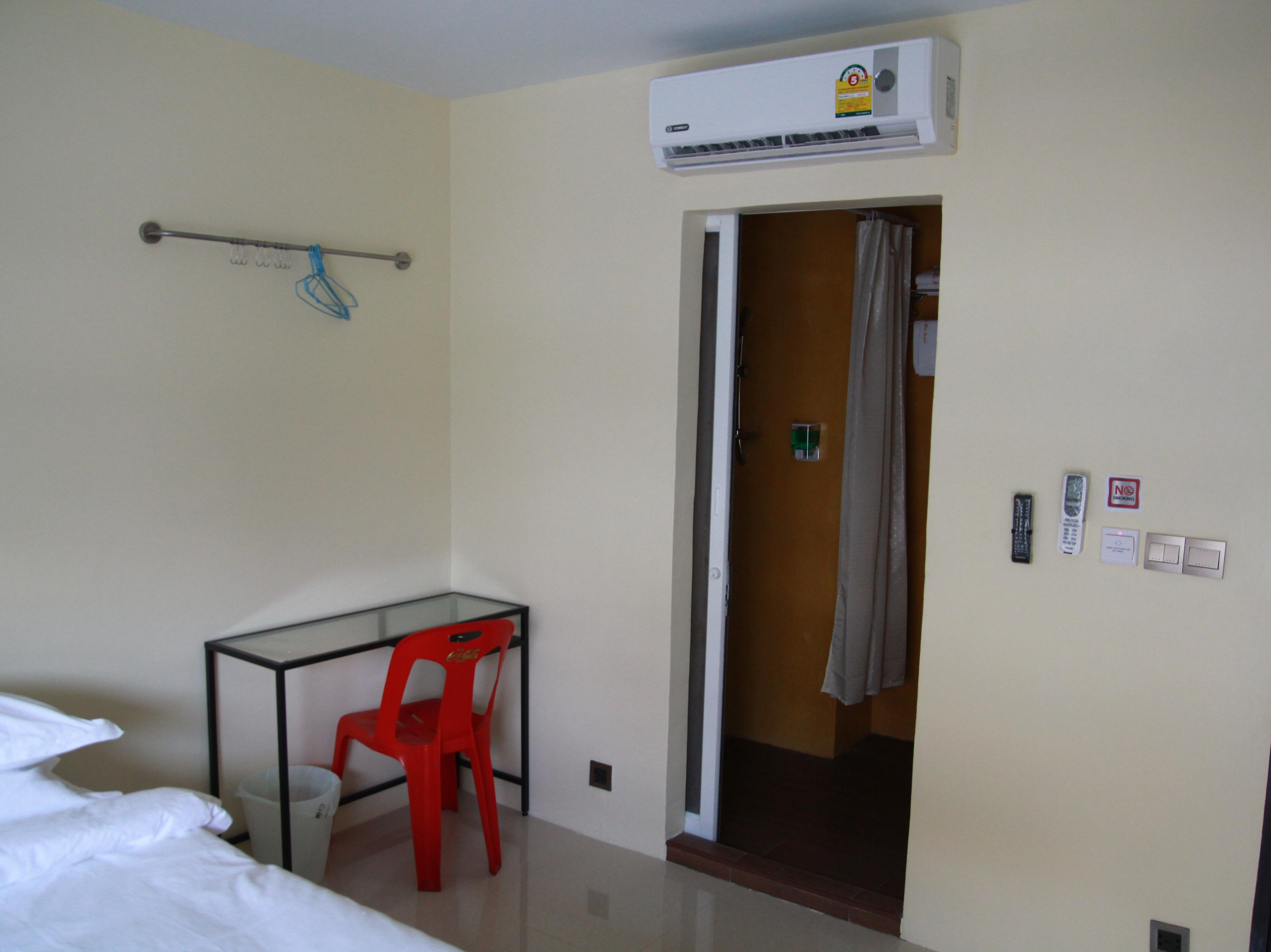 Superior Queen Bed - Free WiFi access