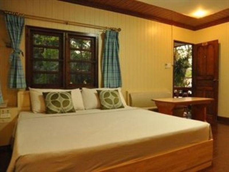Deluxe - Free WiFi access - Breakfast included