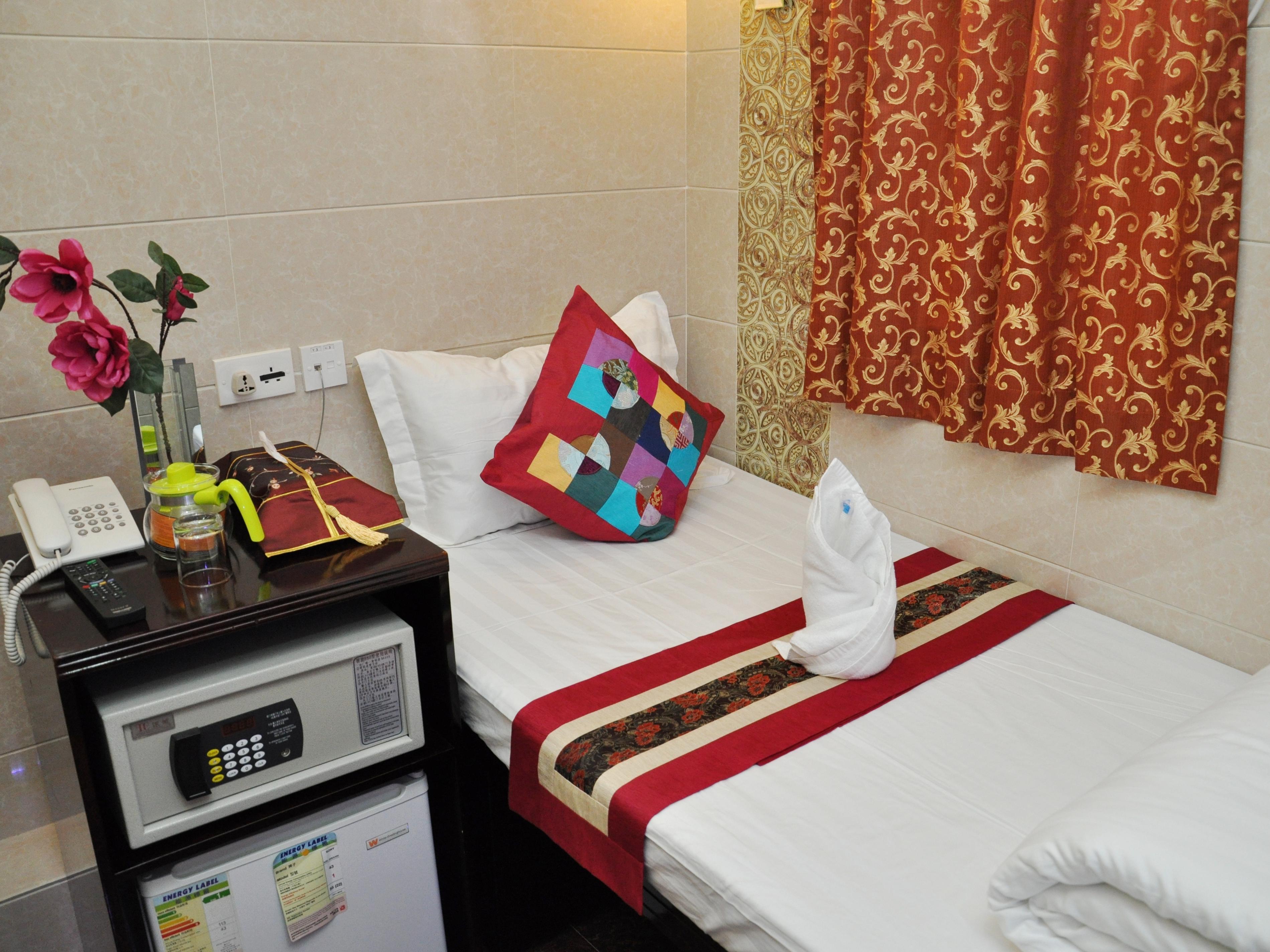 Single Room - Best price guarantee
