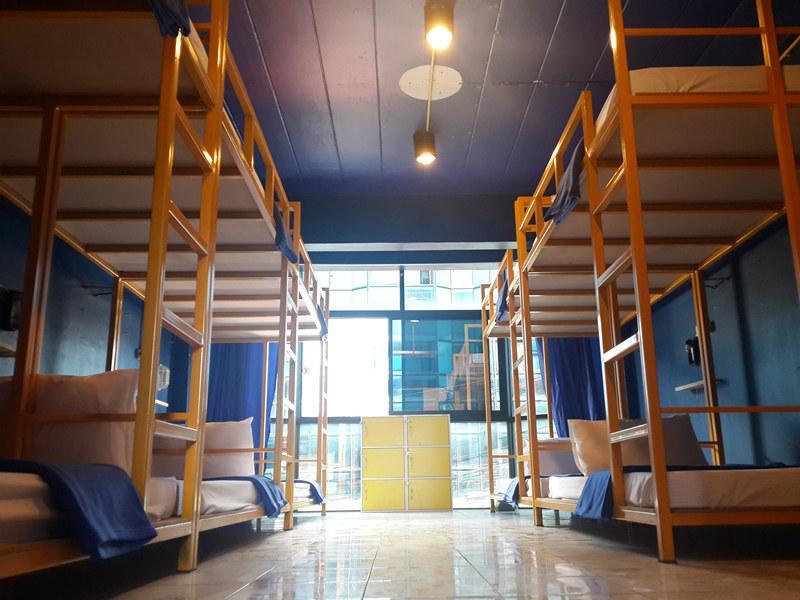 Female Dormitory 10-Bed - Free WiFi access