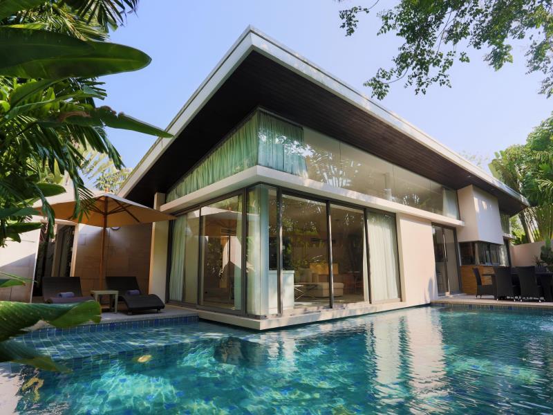 Executive Pool Villa Free Beach Club Access - Breakfast included