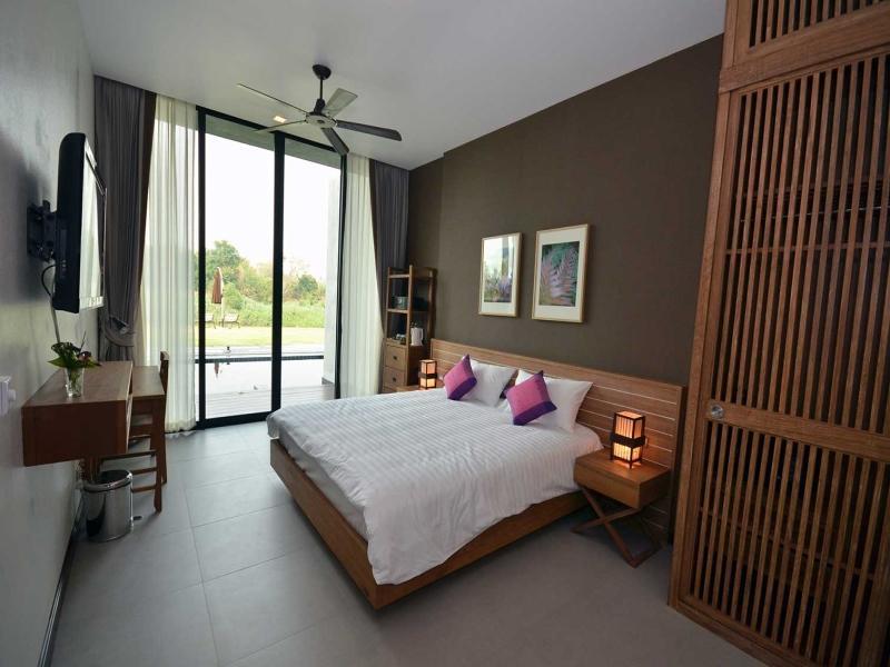 Pool Access Deluxe (Double) - Free WiFi access - Breakfast included