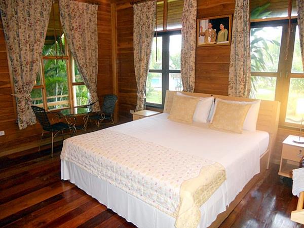 Bungalow - Breakfast included