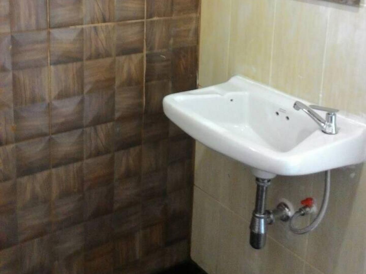 Standard - Free WiFi access
