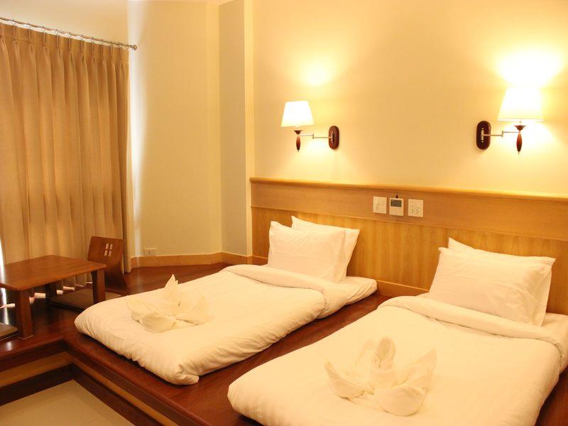 Japanese Twin Room - Breakfast included