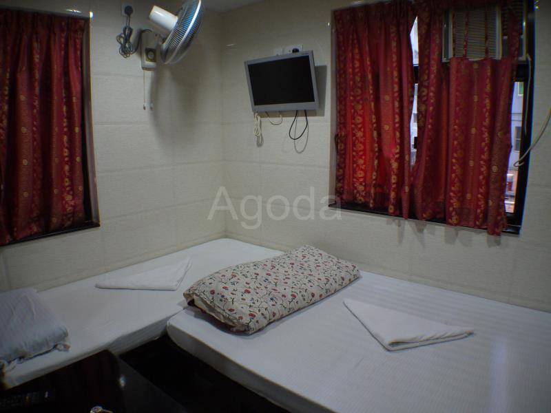 Triple - 1 Double Bed + 1 Single Bed - Free WiFi access