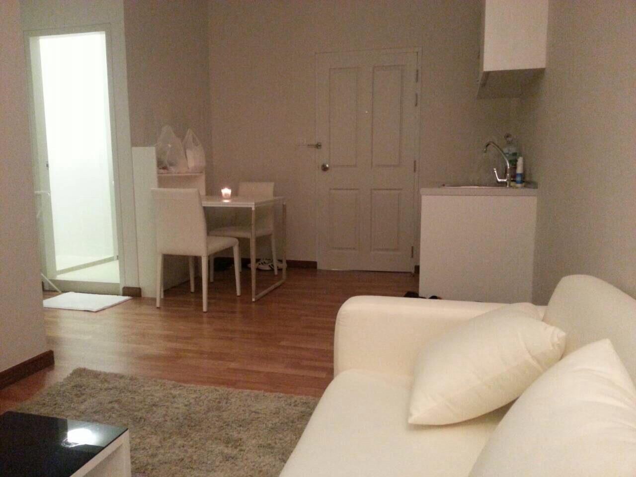 One Bedroom Apartment Room Only - Free WiFi access