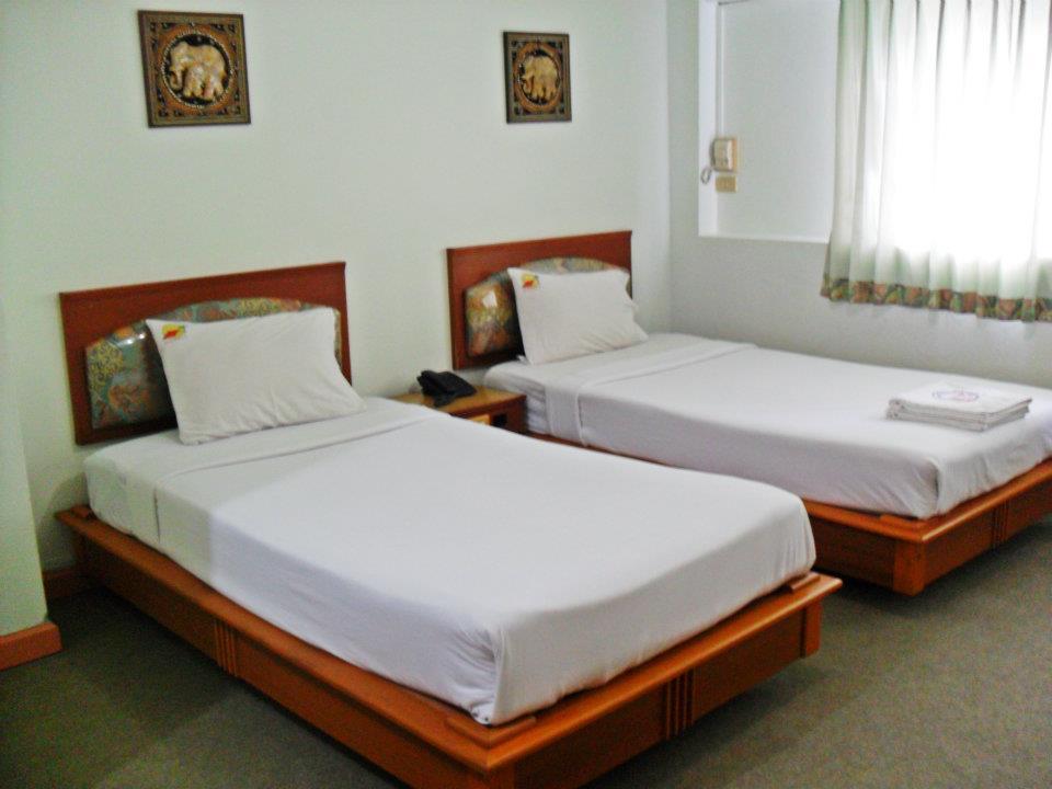 Twin  Room Only - Free WiFi access
