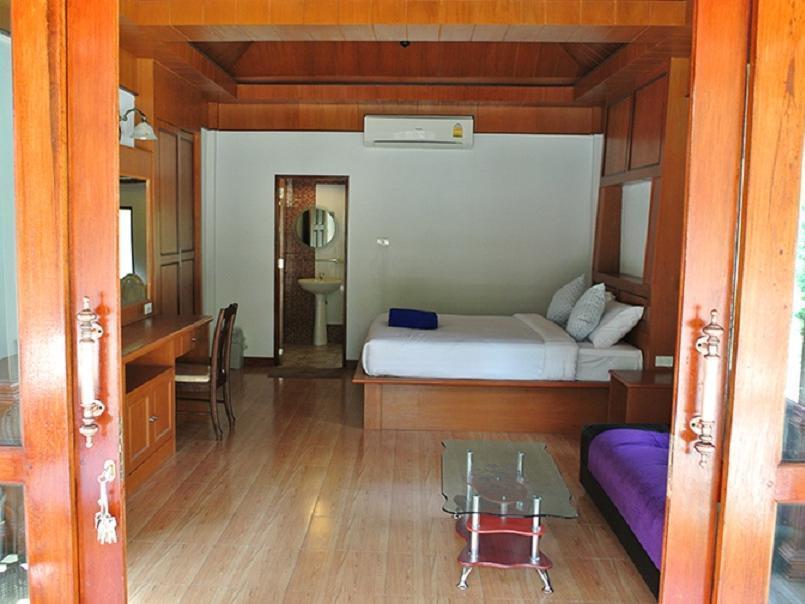 Deluxe Bungalow Air Con - Free WiFi access