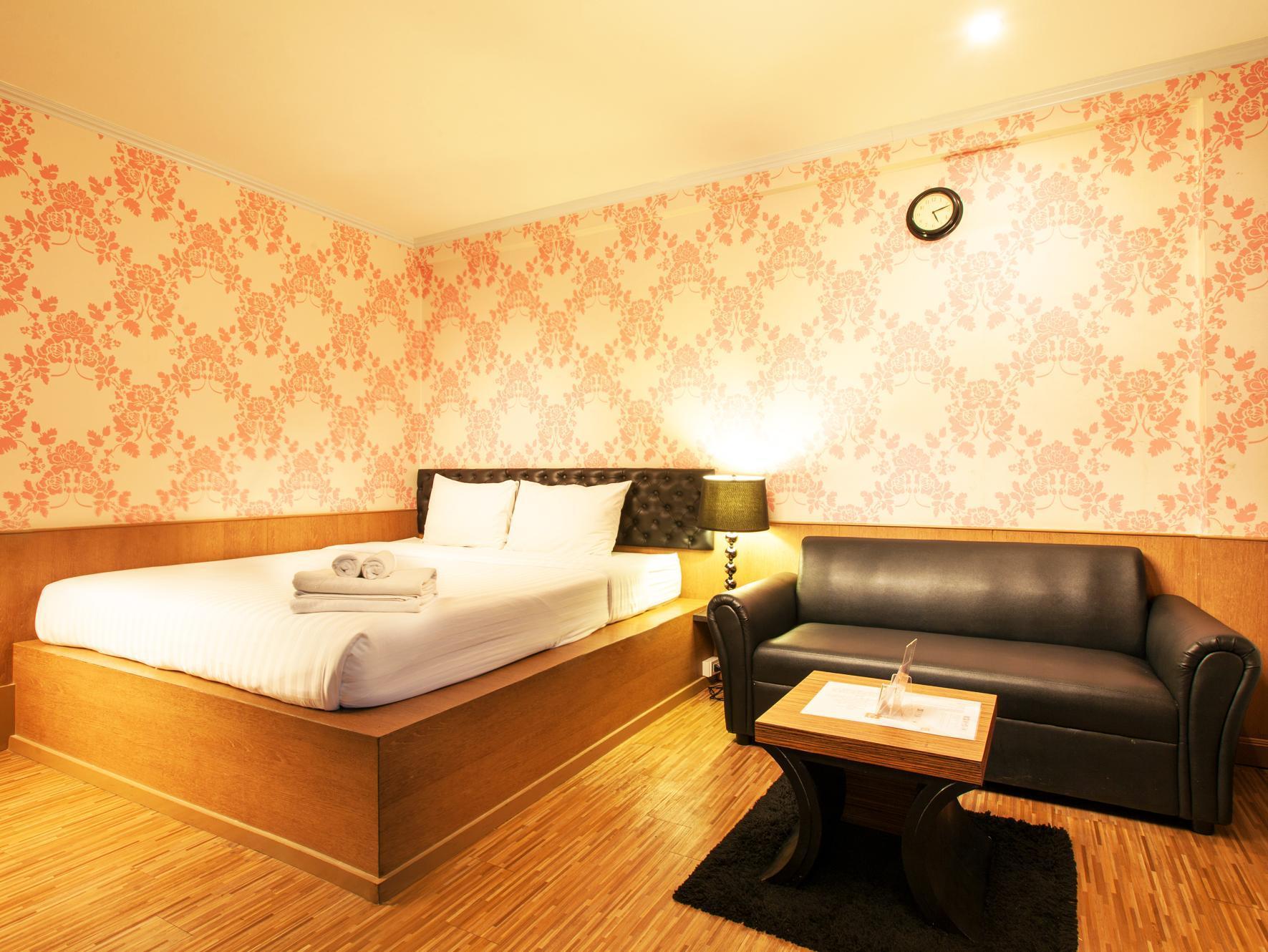 Q Hotel Thailand FAQ 2016, What facilities are there in Q Hotel Thailand 2016, What Languages Spoken are Supported in Q Hotel Thailand 2016, Which payment cards are accepted in Q Hotel Thailand , Thailand Q Hotel room facilities and services Q&A 2016, Thailand Q Hotel online booking services 2016, Thailand Q Hotel address 2016, Thailand Q Hotel telephone number 2016,Thailand Q Hotel map 2016, Thailand Q Hotel traffic guide 2016, how to go Thailand Q Hotel, Thailand Q Hotel booking online 2016, Thailand Q Hotel room types 2016.