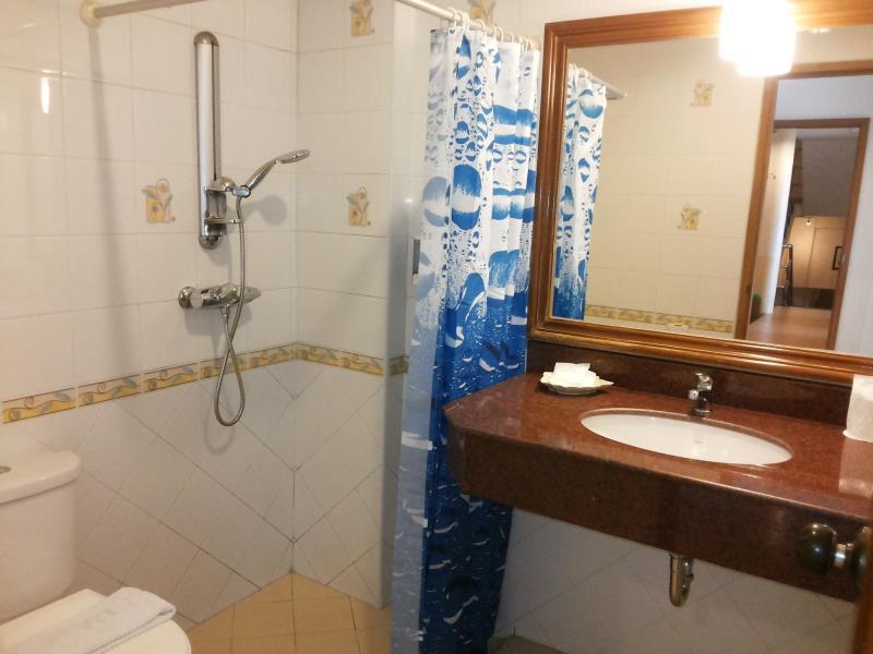 Deluxe Sea View - Free WiFi access - Breakfast included