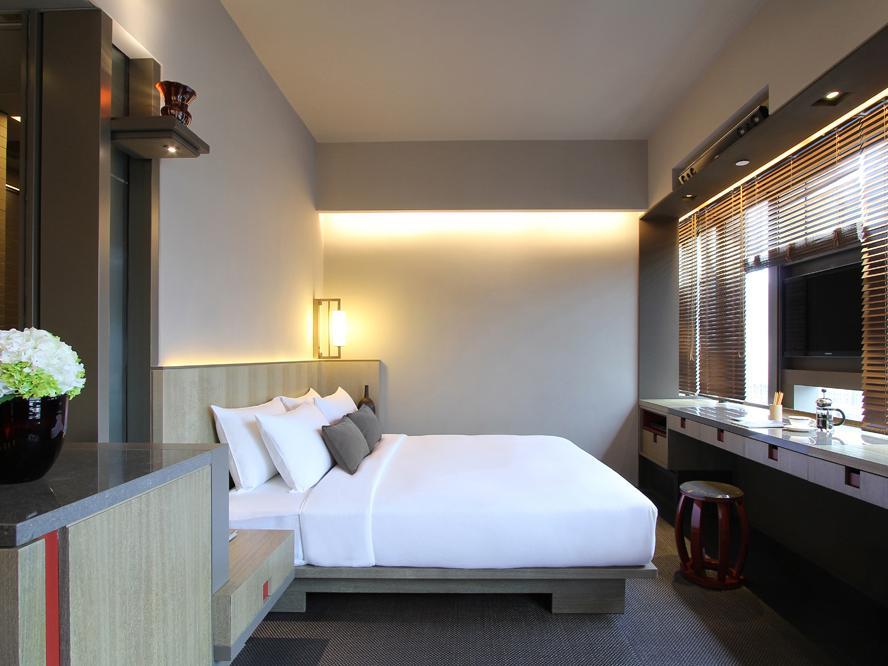 Premium Room (One Queen Bed Only) - Free WiFi access