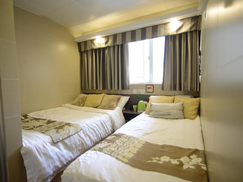 Triple Bed Room - Free WiFi access