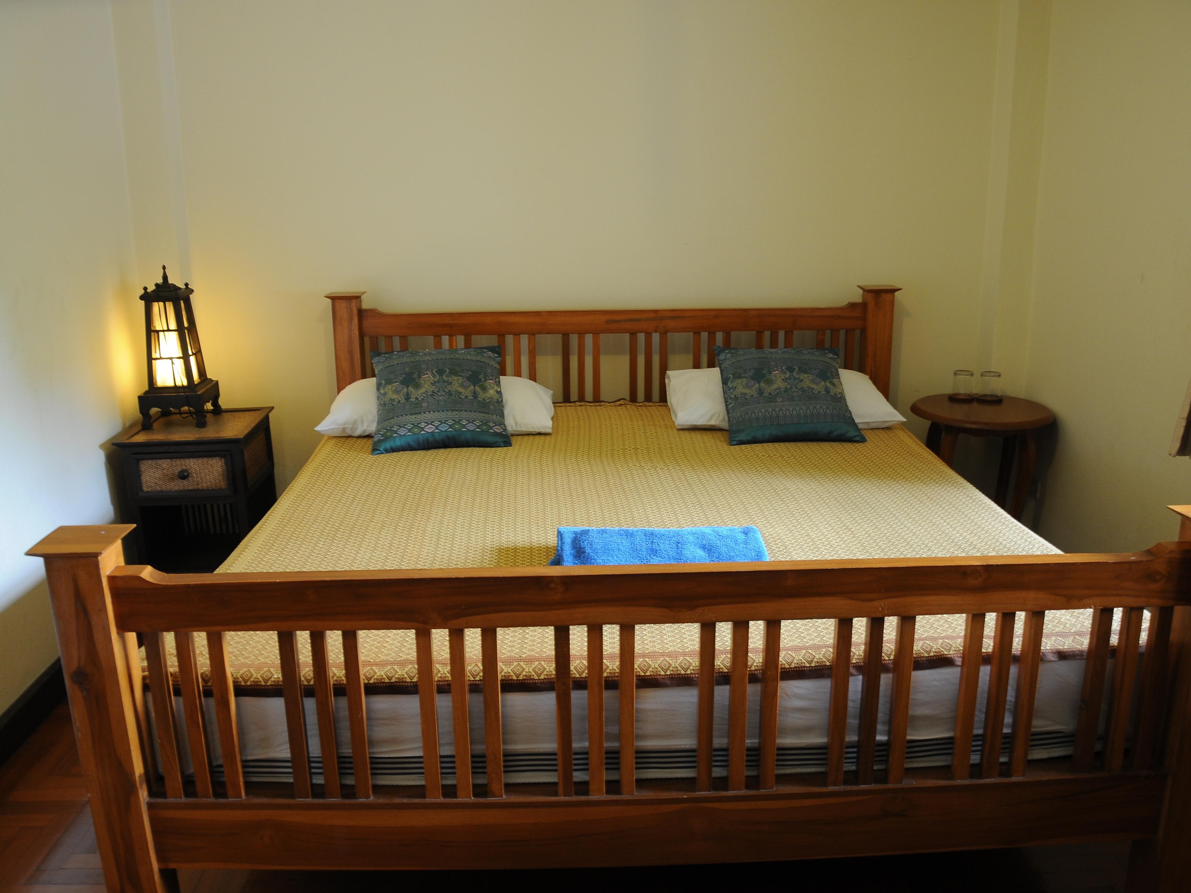 Standard Share Bathroom - Free WiFi access - Breakfast included
