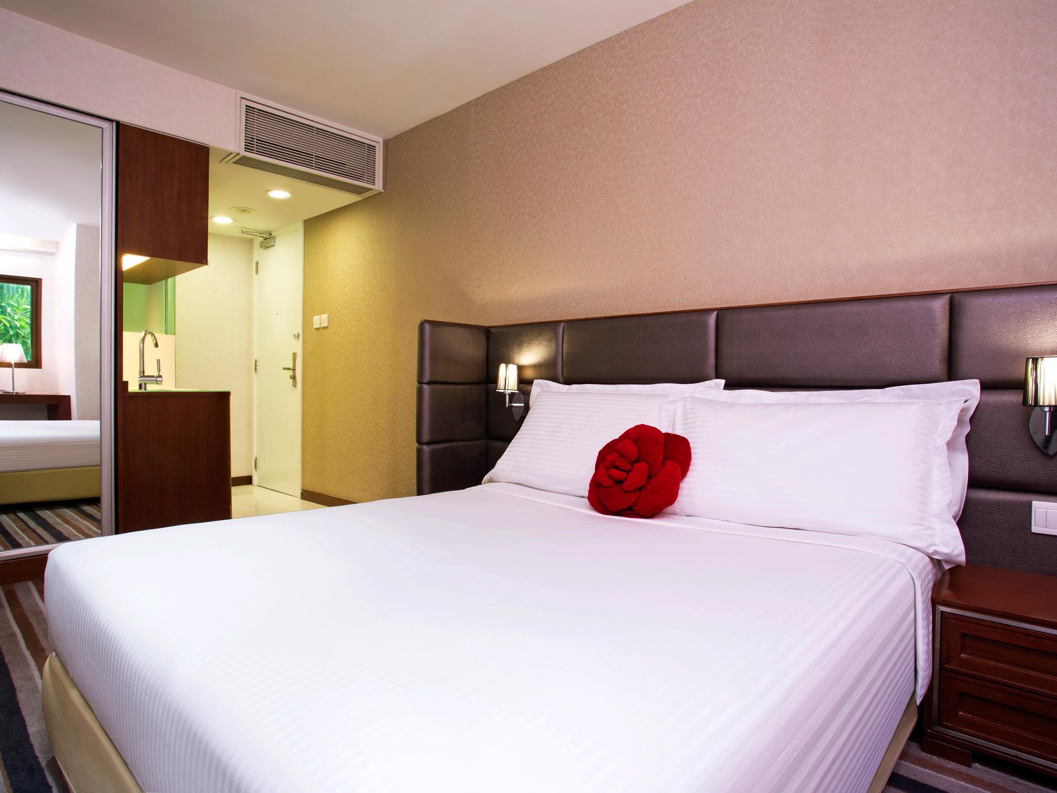 Butterfly on Hollywood Boutique Hotel Hong Kong FAQ 2016, What facilities are there in Butterfly on Hollywood Boutique Hotel Hong Kong 2016, What Languages Spoken are Supported in Butterfly on Hollywood Boutique Hotel Hong Kong 2016, Which payment cards are accepted in Butterfly on Hollywood Boutique Hotel Hong Kong , Hong Kong Butterfly on Hollywood Boutique Hotel room facilities and services Q&A 2016, Hong Kong Butterfly on Hollywood Boutique Hotel online booking services 2016, Hong Kong Butterfly on Hollywood Boutique Hotel address 2016, Hong Kong Butterfly on Hollywood Boutique Hotel telephone number 2016,Hong Kong Butterfly on Hollywood Boutique Hotel map 2016, Hong Kong Butterfly on Hollywood Boutique Hotel traffic guide 2016, how to go Hong Kong Butterfly on Hollywood Boutique Hotel, Hong Kong Butterfly on Hollywood Boutique Hotel booking online 2016, Hong Kong Butterfly on Hollywood Boutique Hotel room types 2016.