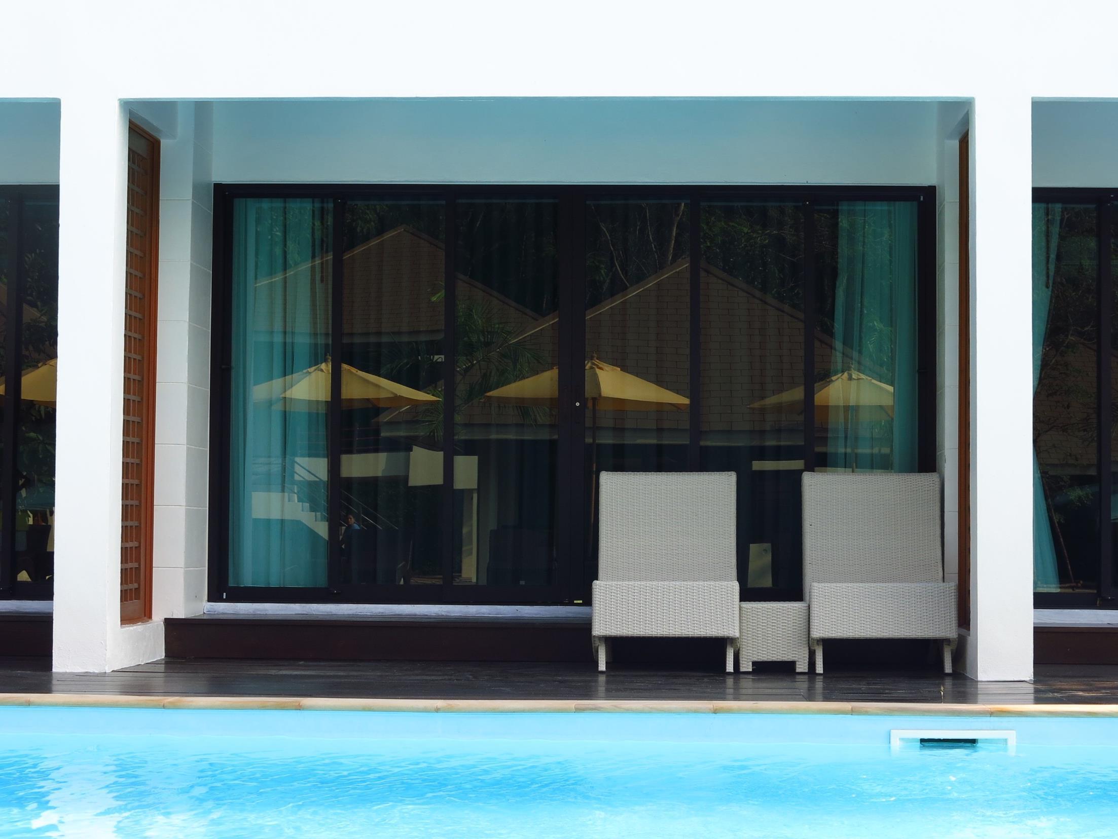 Pool Access - Free WiFi access - Breakfast included