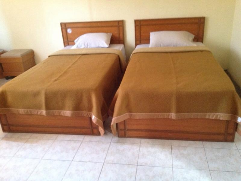 Fan Room Twin Beds - Best price guarantee