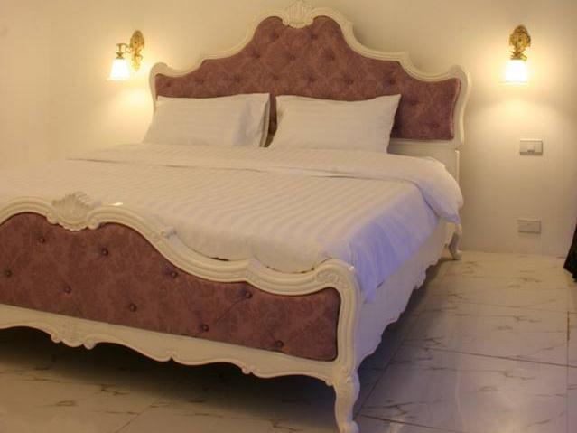 Suite - Free WiFi access - Breakfast included