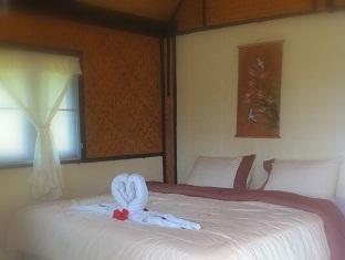 Standard - Free WiFi access - Breakfast included