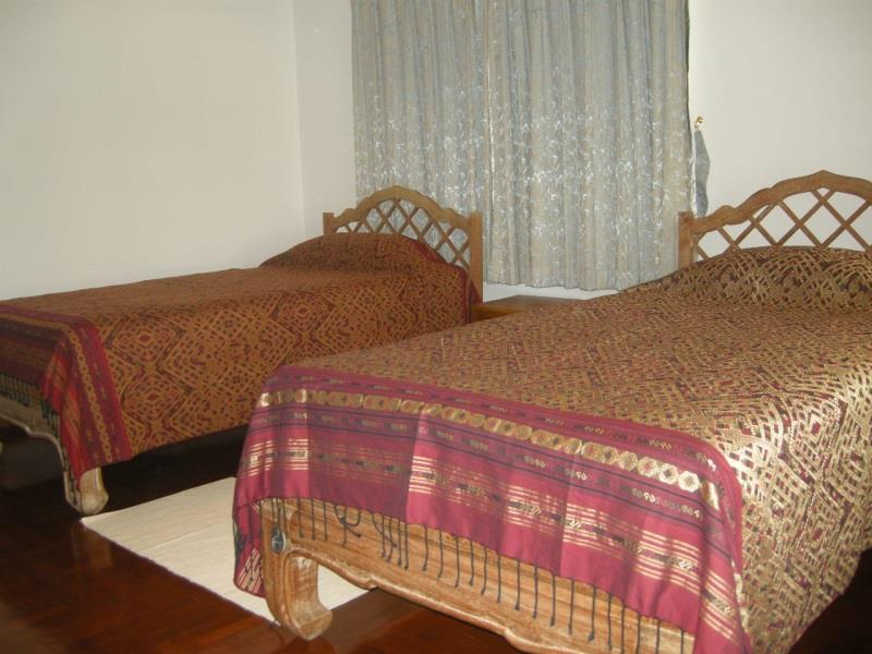 Deluxe Twin Bed - Free WiFi access - Breakfast included