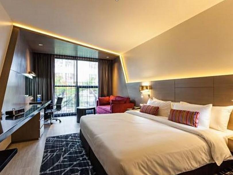 Premier King (Non-Smoking) - Free WiFi access - Breakfast included