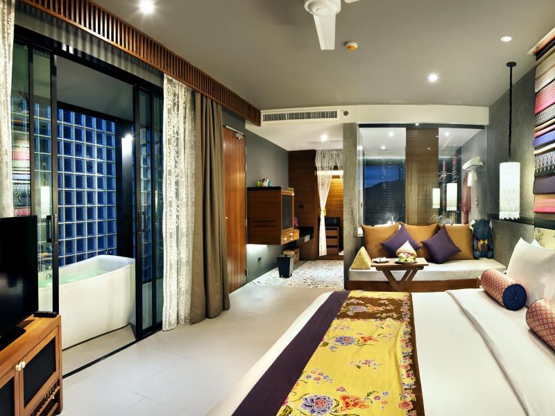 Deluxe Jacuzzi Sea View (Funn Dee) With Breakfast - Free WiFi access - Breakfast included