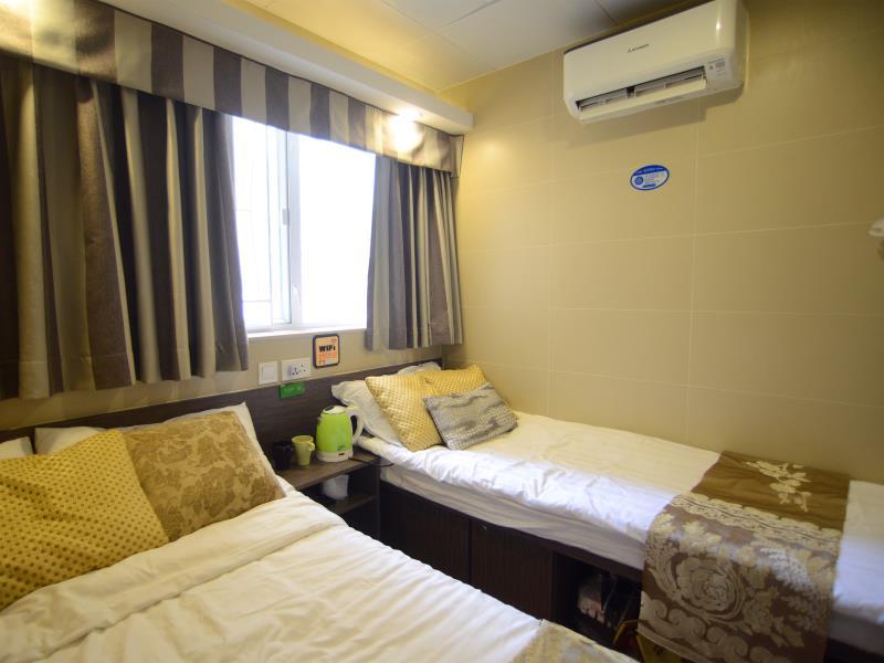 Twin Bed Room - Free WiFi access