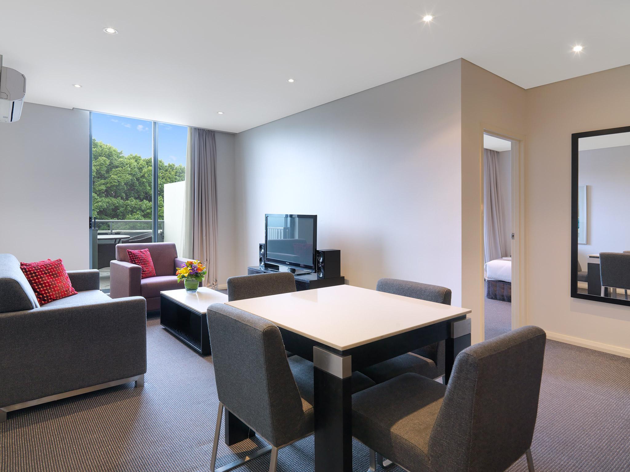 Modern Suite with One Bedroom  - Free WiFi access