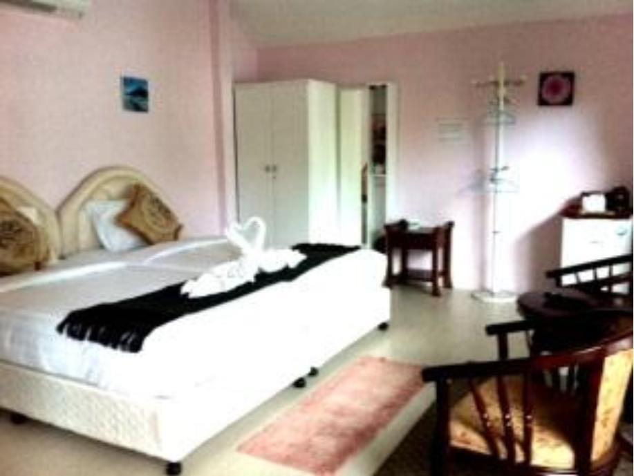 Tarn Tawan Bungalow Air Conditioning with Breakfast - Breakfast included