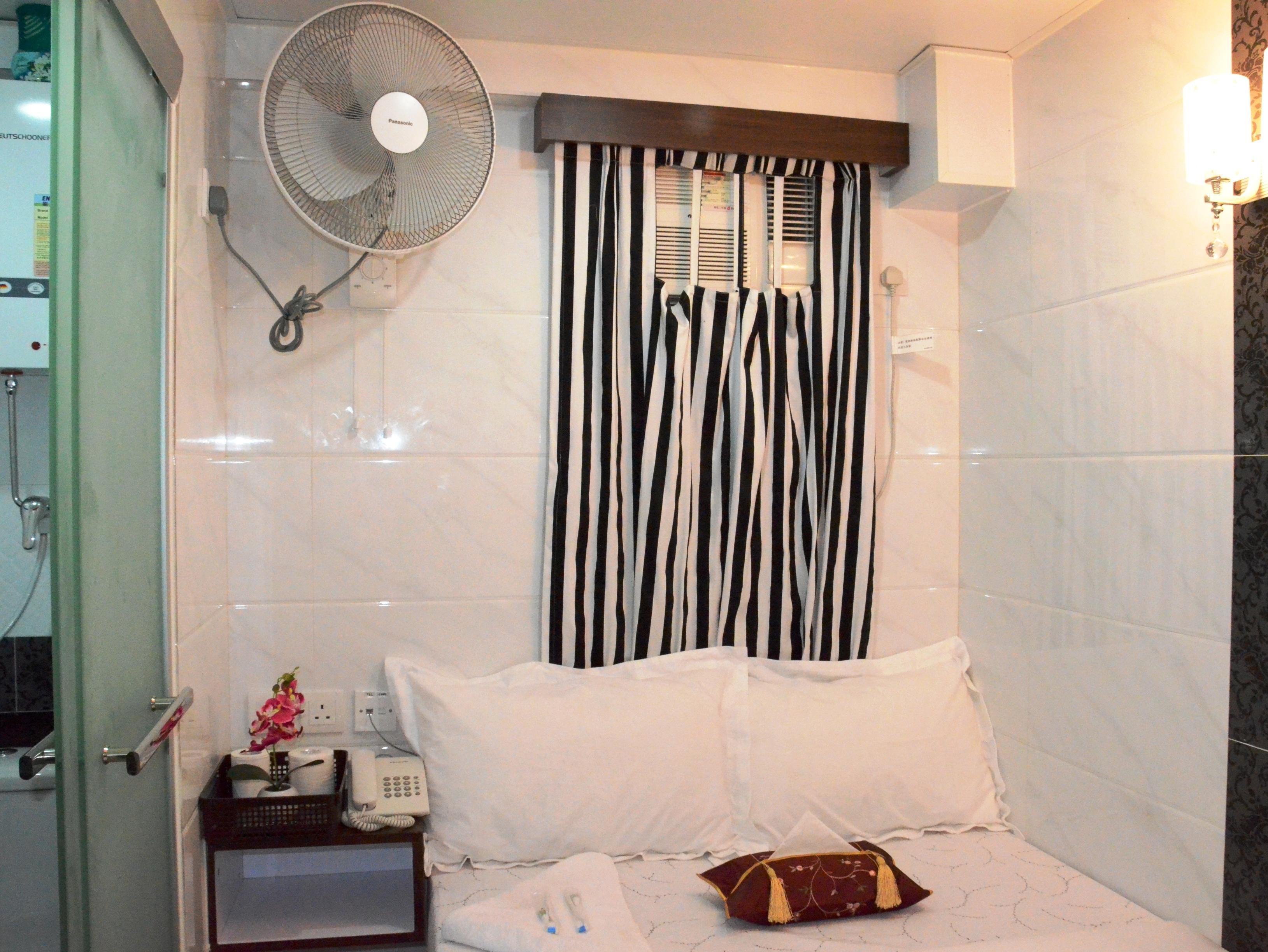 Single Room - Free WiFi access