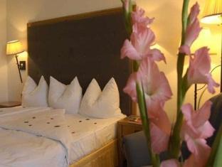Executive Club Room - Free WiFi access
