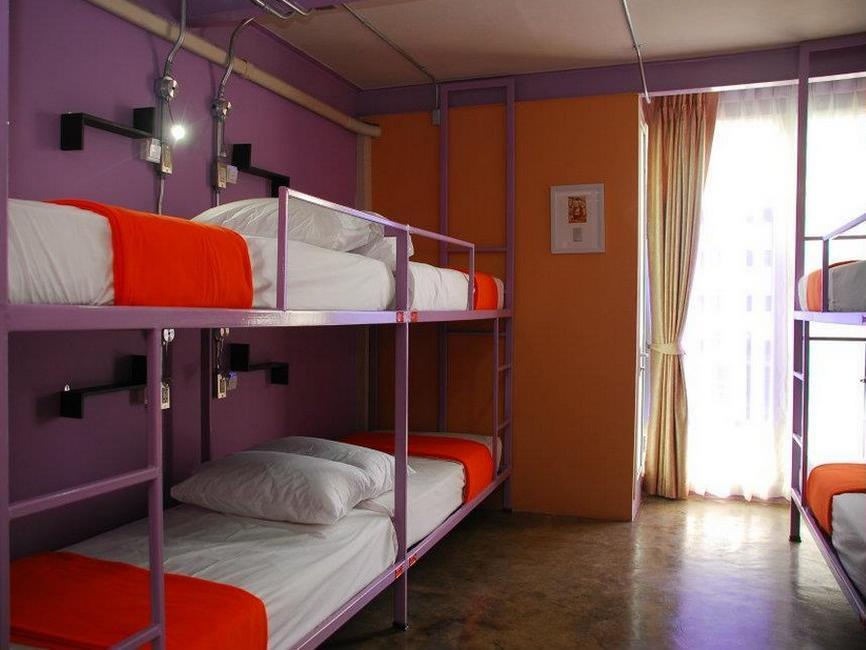Ladies Dormitory 10 Bunk Beds - Free WiFi access