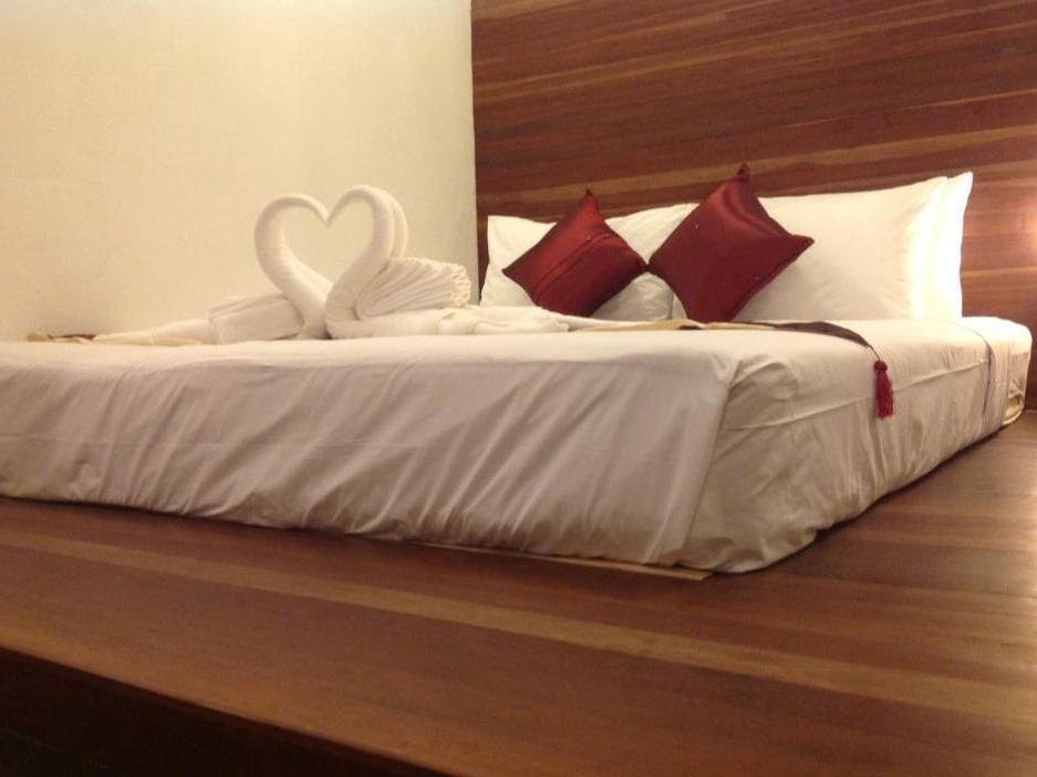 Superior Air Conditioning - Free WiFi access - Breakfast included