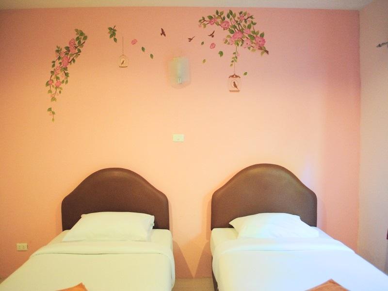 Standard room - road side room only (No Wifi) - Best price guarantee