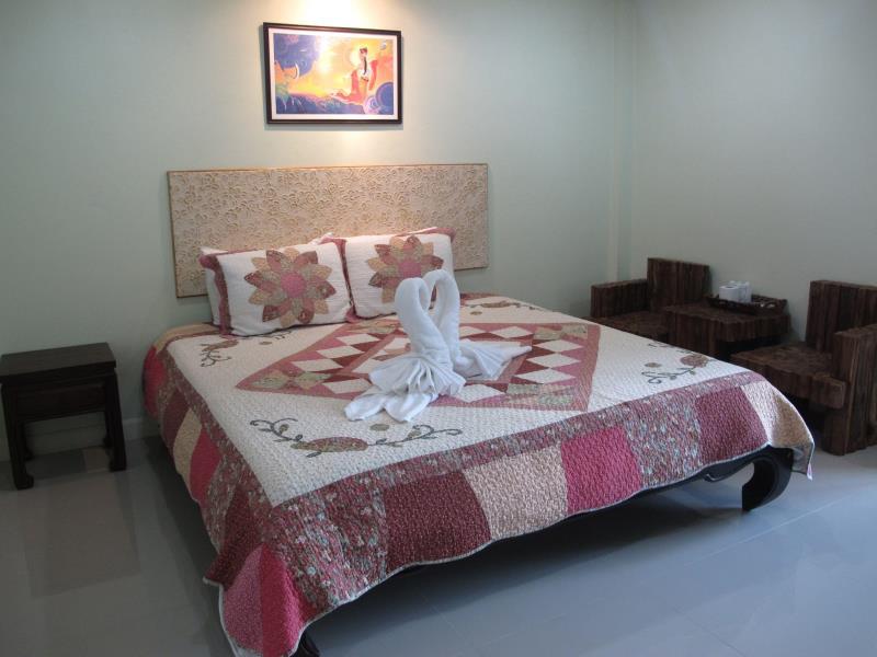 Standard Double Bed - Best price guarantee