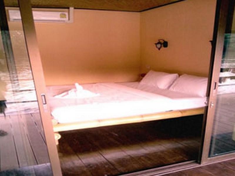 Ruen Waree - Free WiFi access - Breakfast included